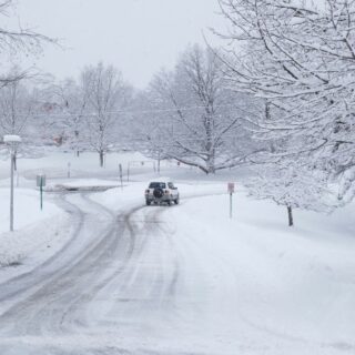Toyota Rav4 vs Subaru Forester In Snow